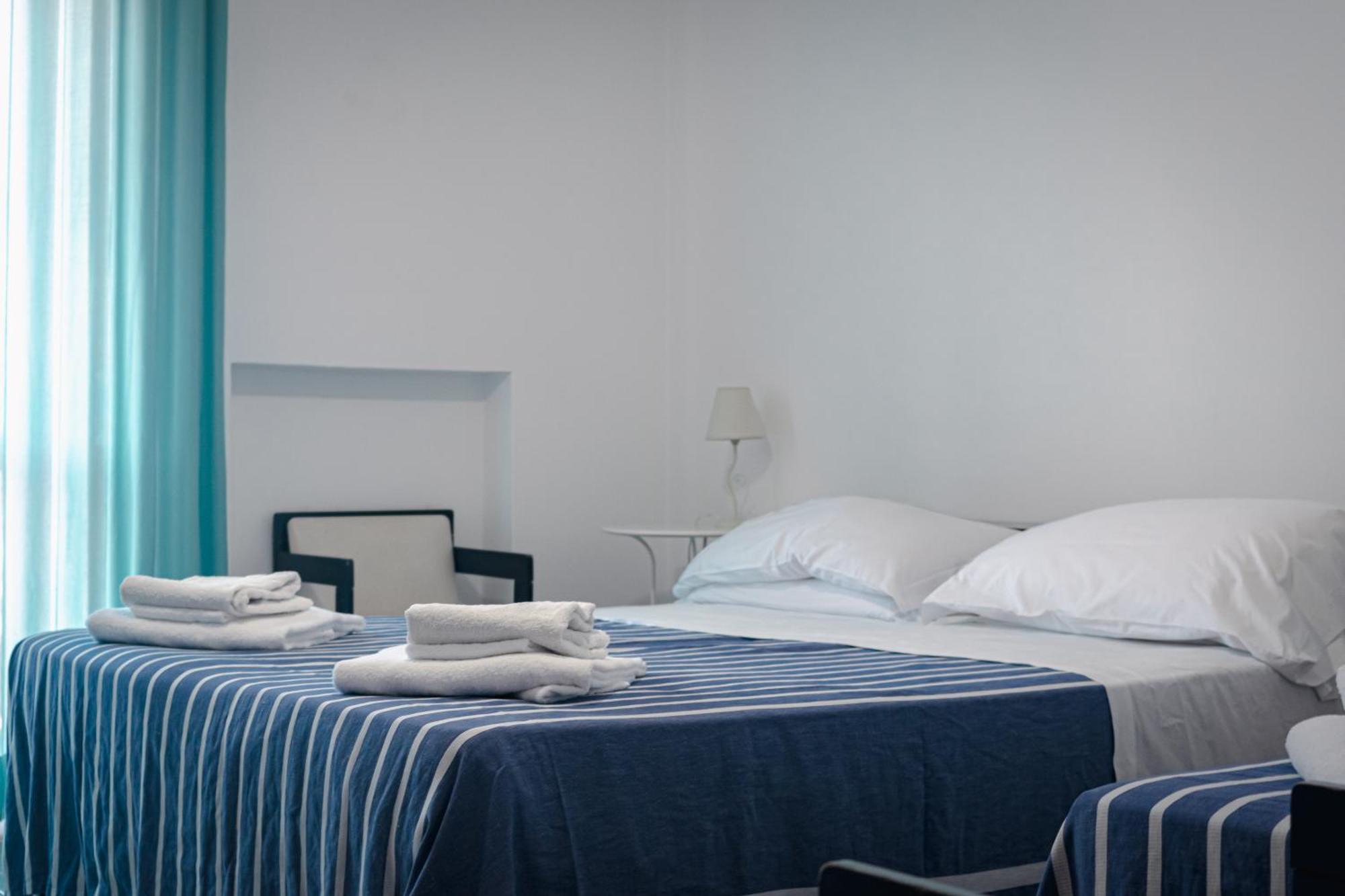 Hotel Mediterraneo Guardia Piemontese Terme Εξωτερικό φωτογραφία